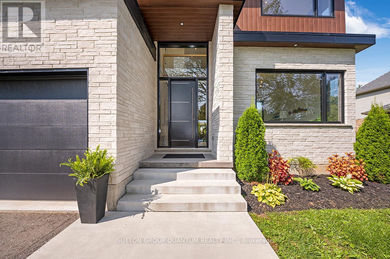 380 GUELPH AVE