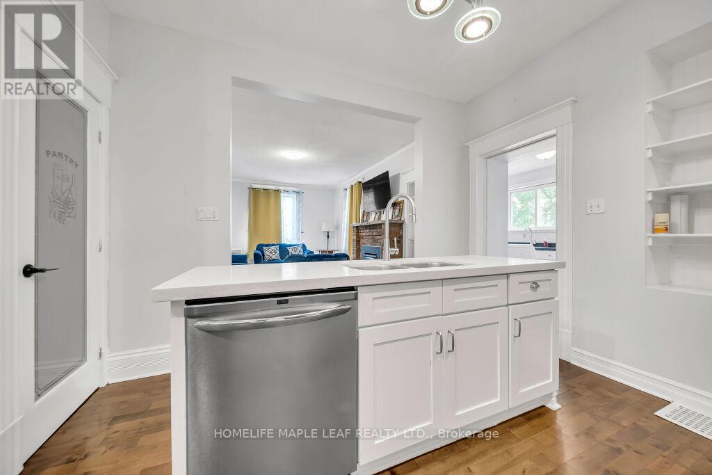 8731 WELLINGTON ROAD 124 RD