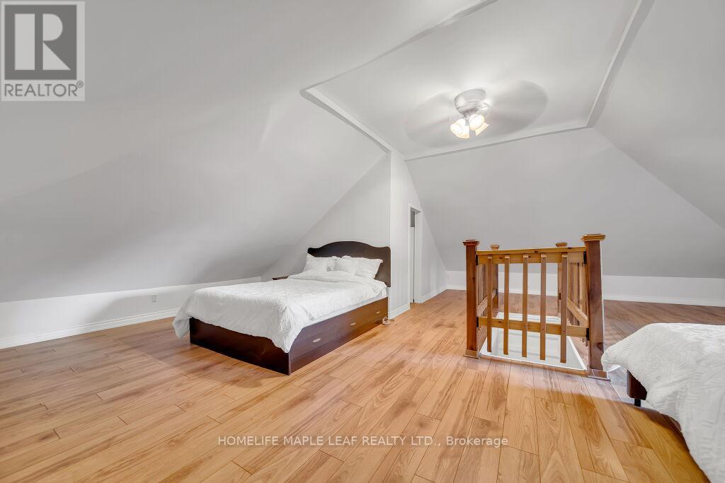 8731 WELLINGTON ROAD 124 RD