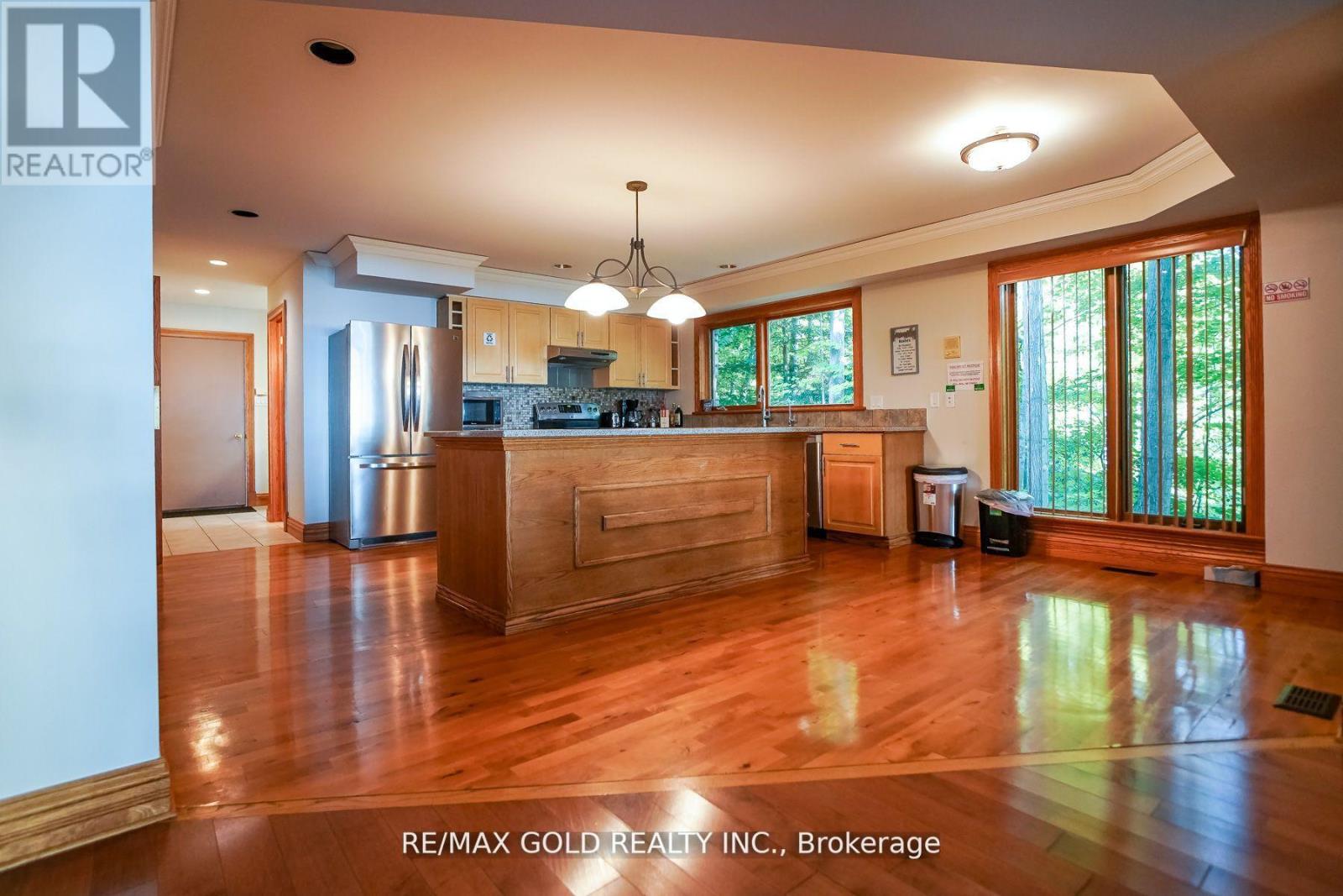 128 THORNRIDGE RD