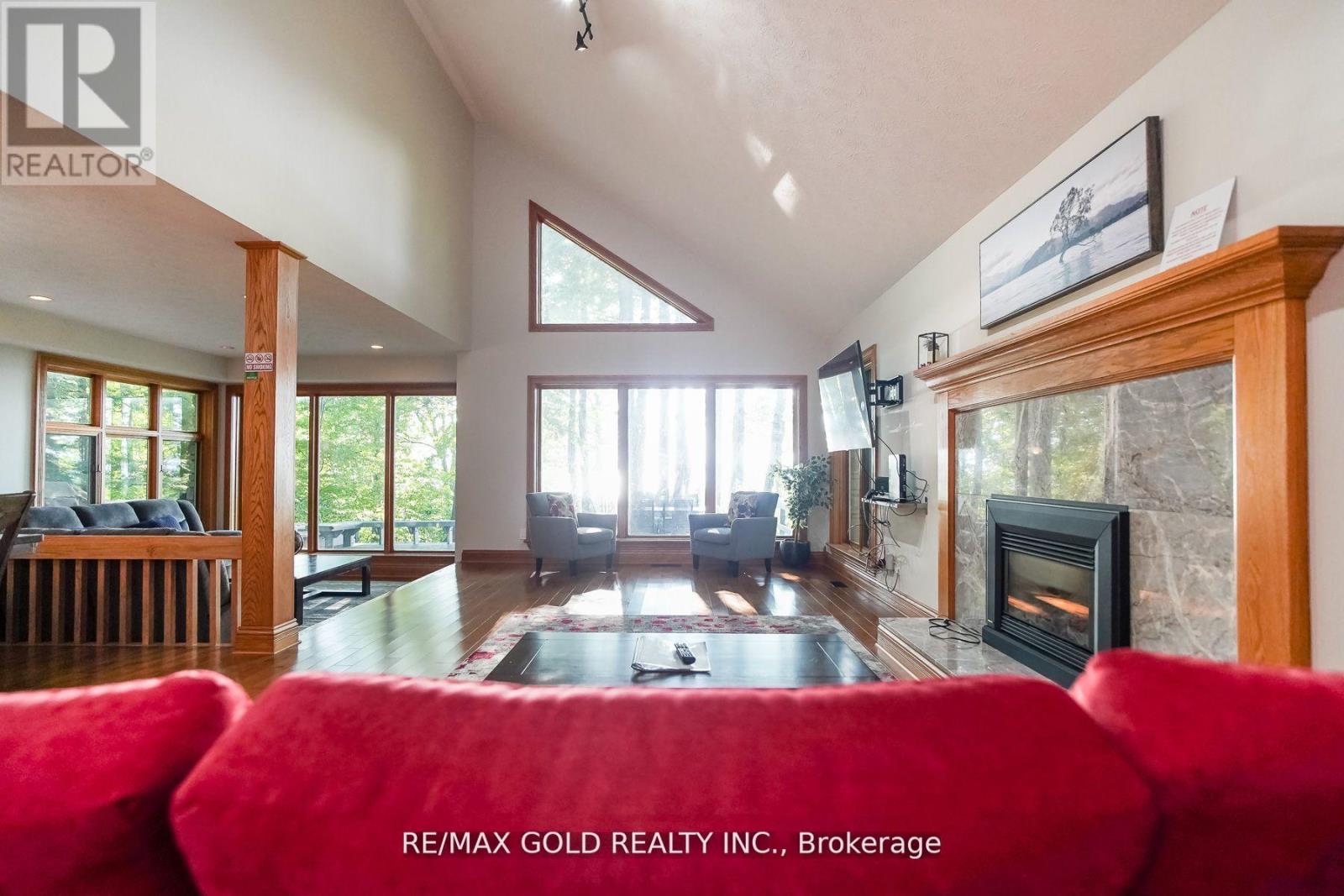 128 THORNRIDGE RD