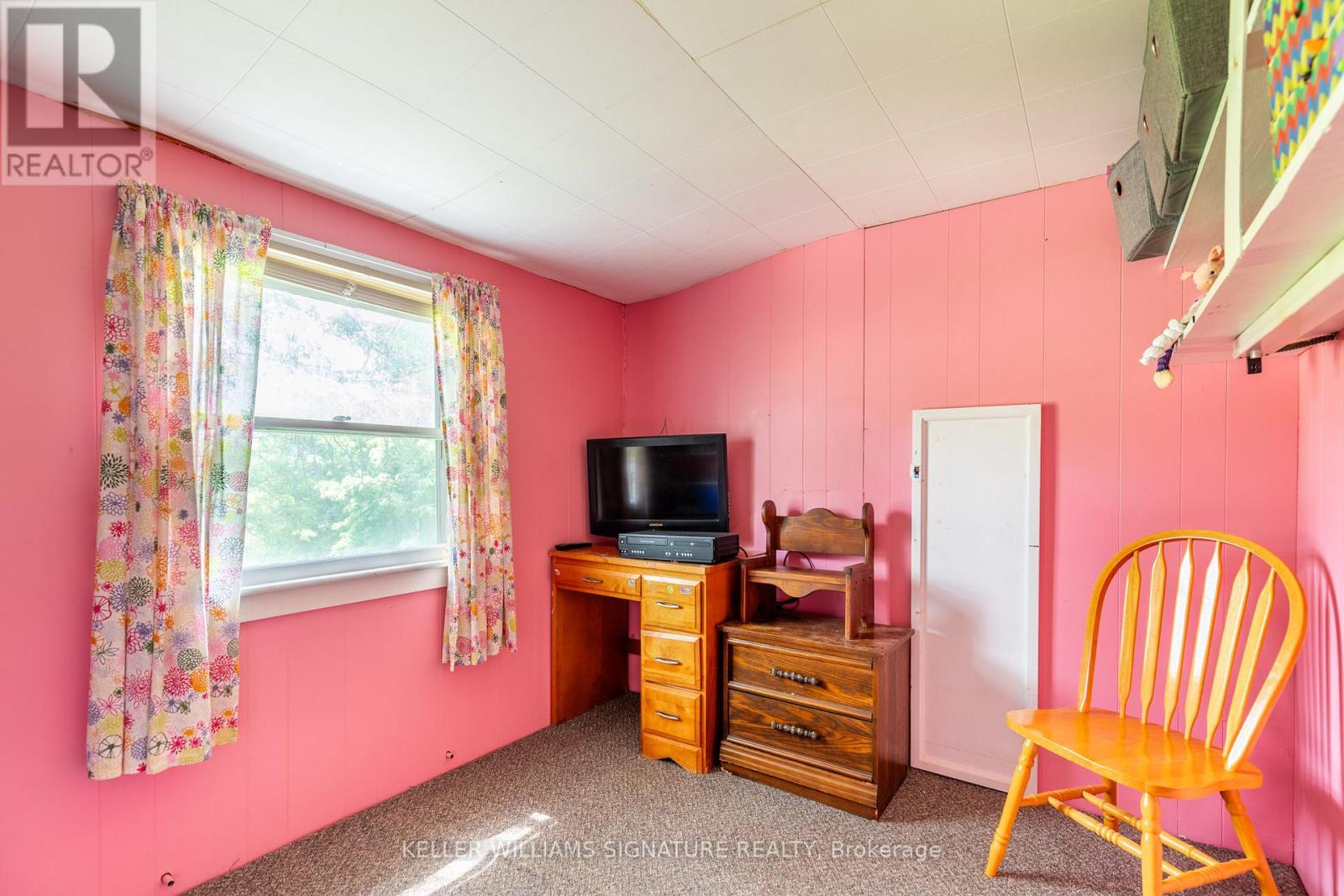 7394 CANBOROUGH RD
