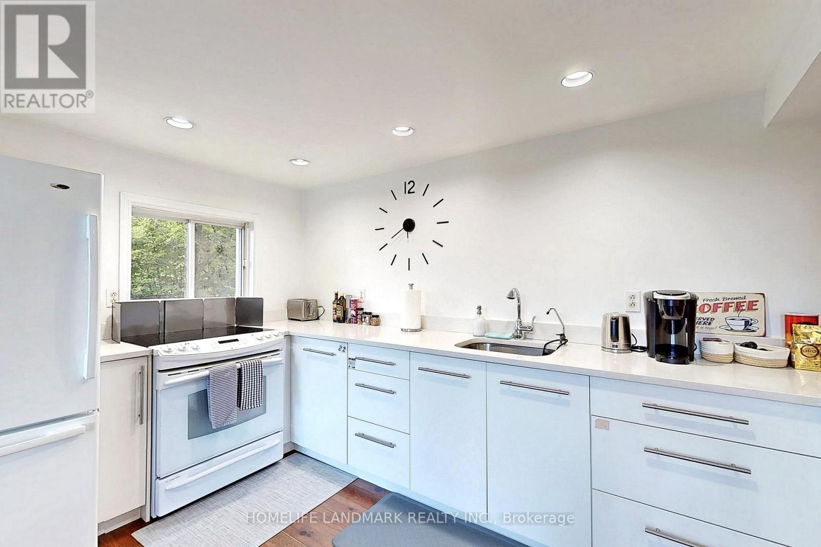 312A HENRY LANE