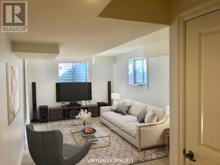72 CAMPBELL CRES