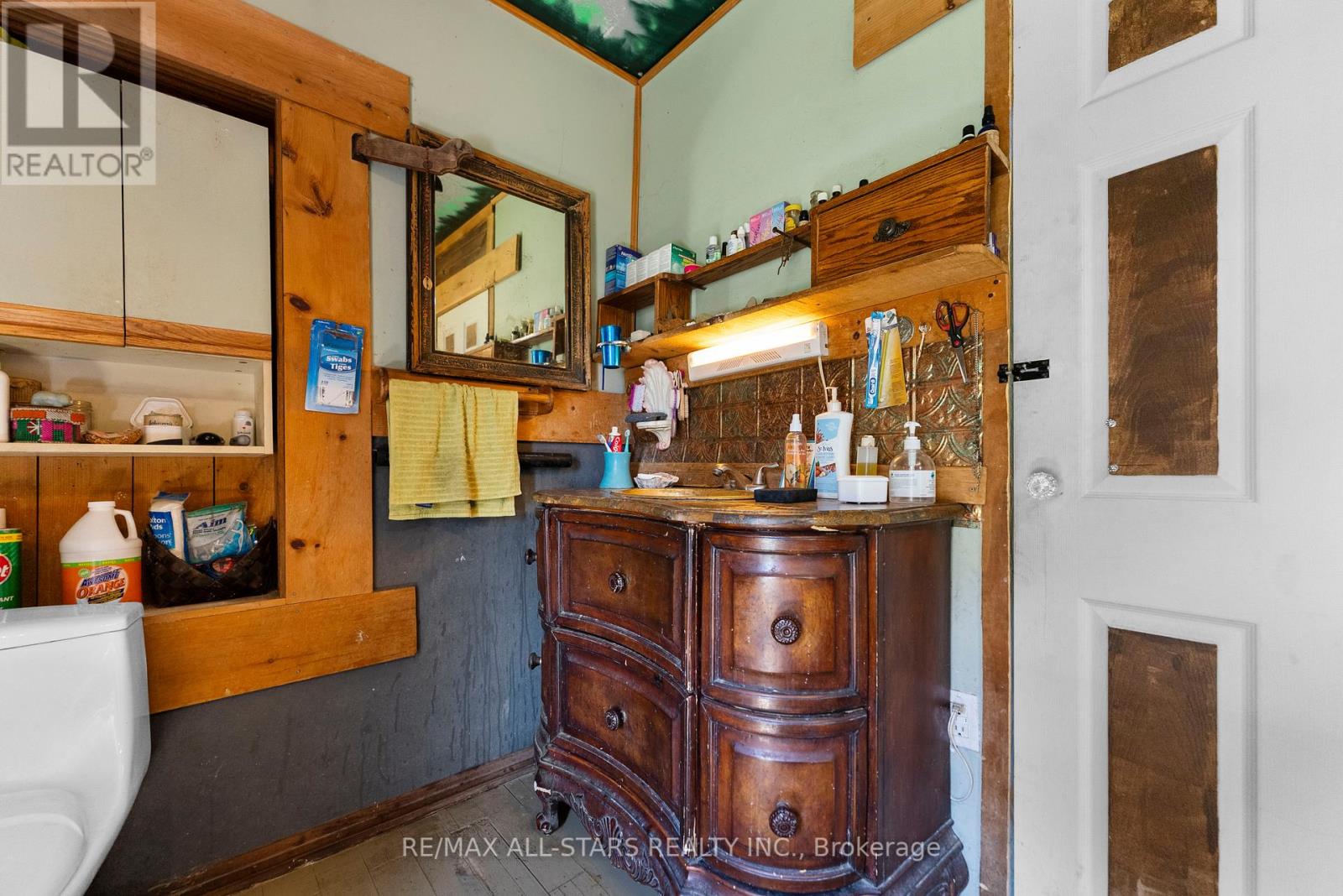 Listing X6801440 - Large Photo # 22