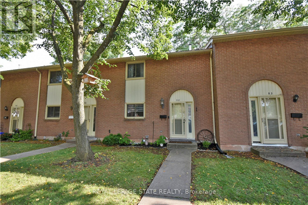 #52 -150 GATESHEAD CRES, Hamilton