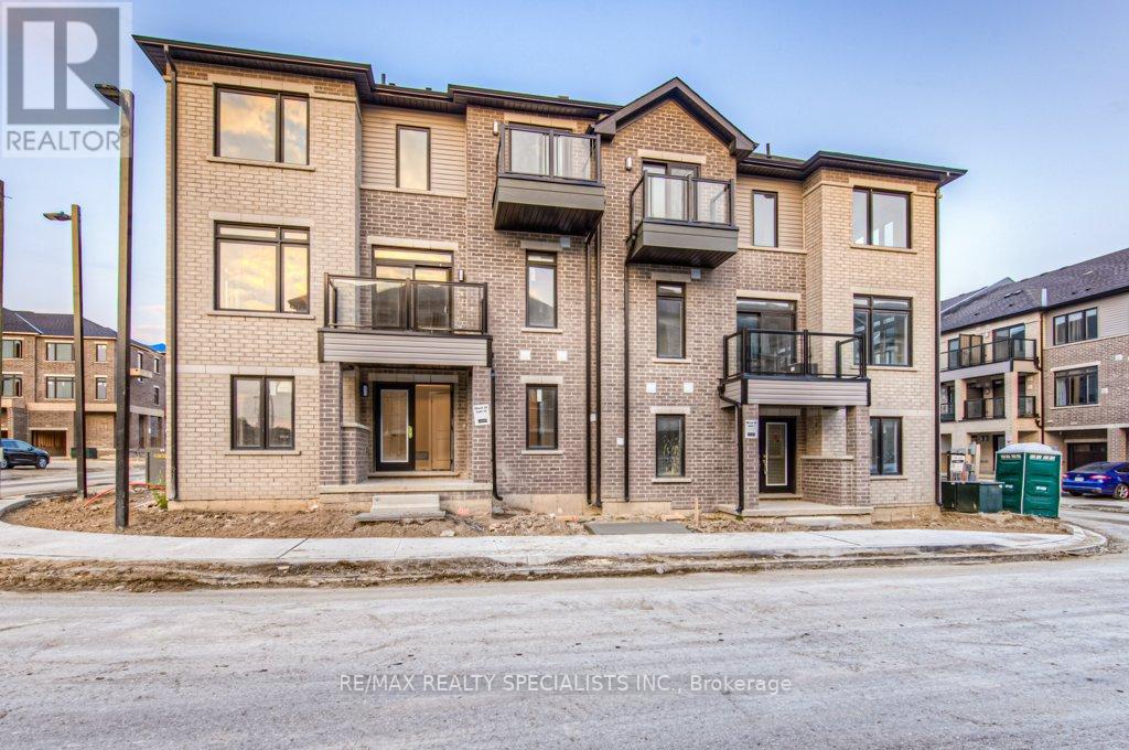 #601 -585 COLBORNE ST E, #601
