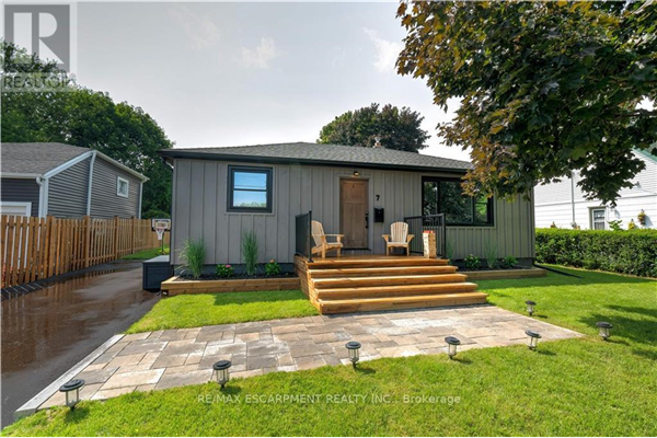 7 MARR AVE, Grimsby