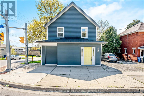 200 WATERLOO AVE, Guelph