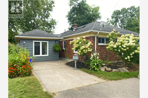 509 RIVERSIDE DR, Peterborough