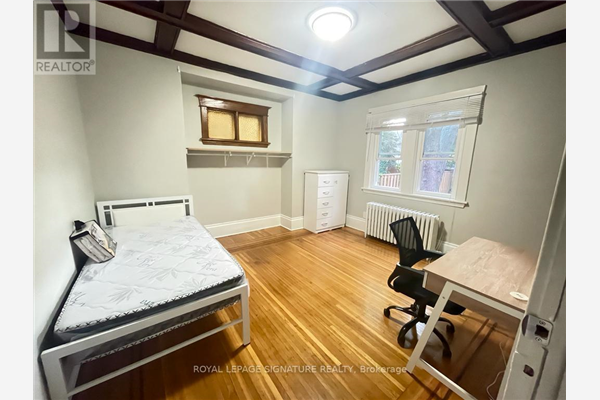 54 SOUTH OVAL, Hamilton