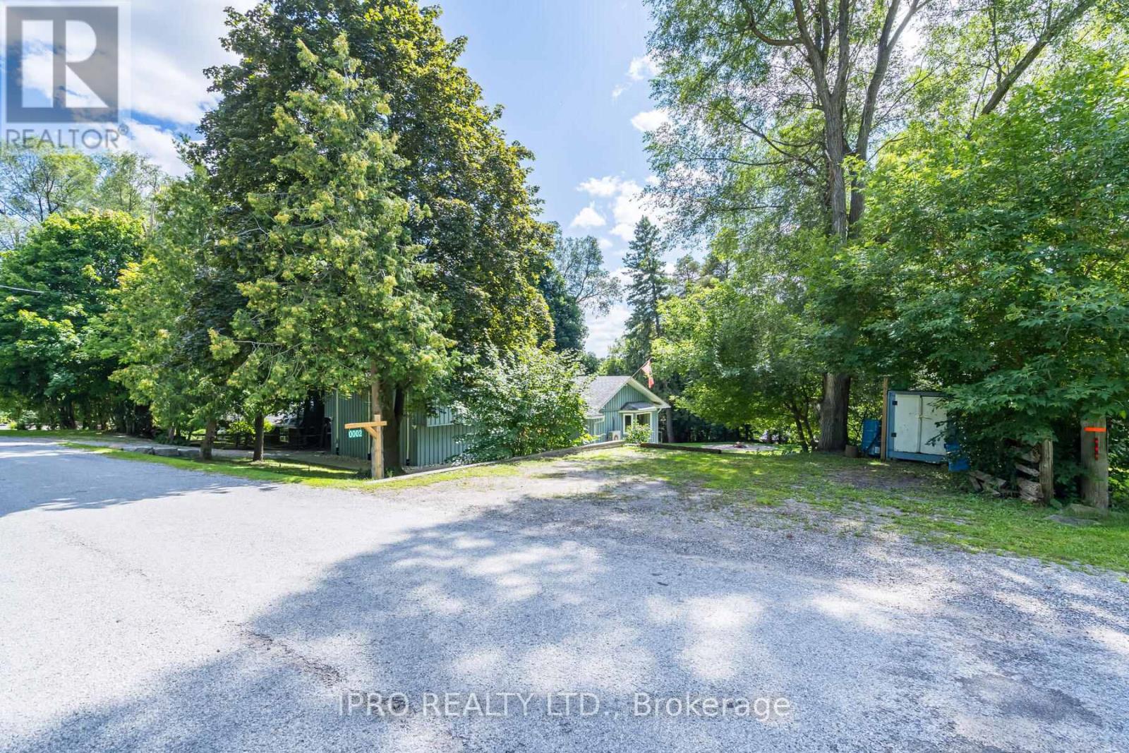 2 HILLTOP RD