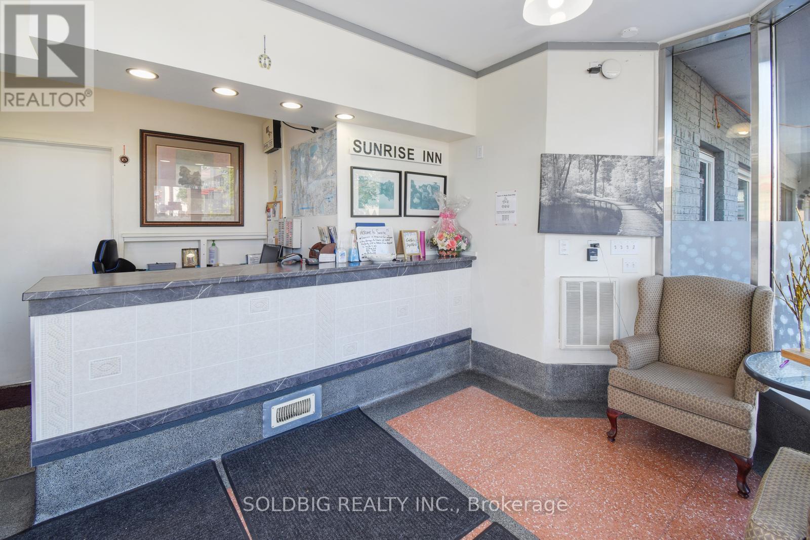 6267 LUNDYS LANE