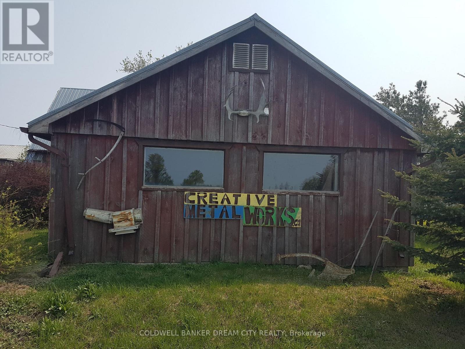 486270 30TH SIDE RD