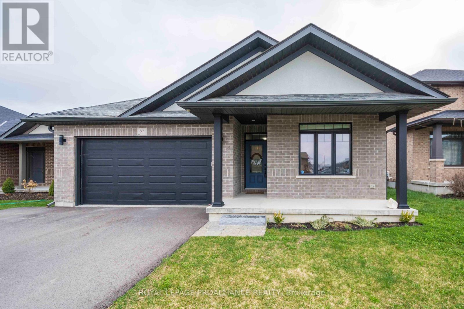 87 HAMPTON RIDGE DR
