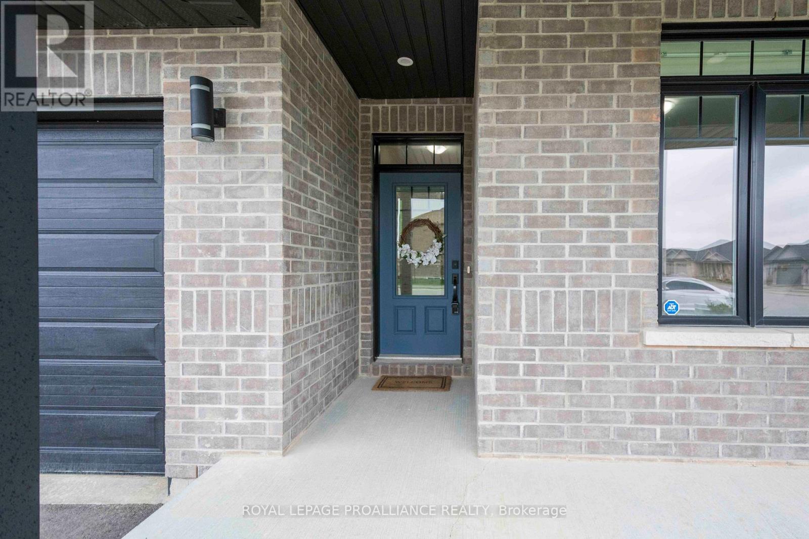 87 HAMPTON RIDGE DR
