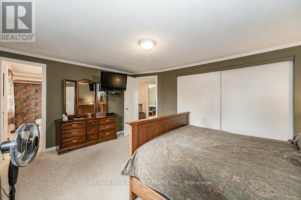 Listing X6810554 - Large Photo # 22