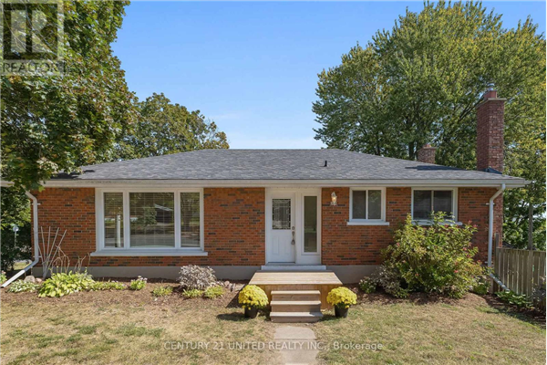 398 APPLEGROVE AVE, Peterborough