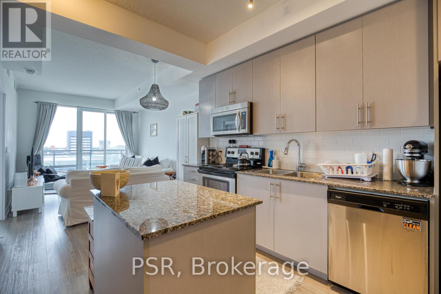 #806 -85 DUKE ST W, #806