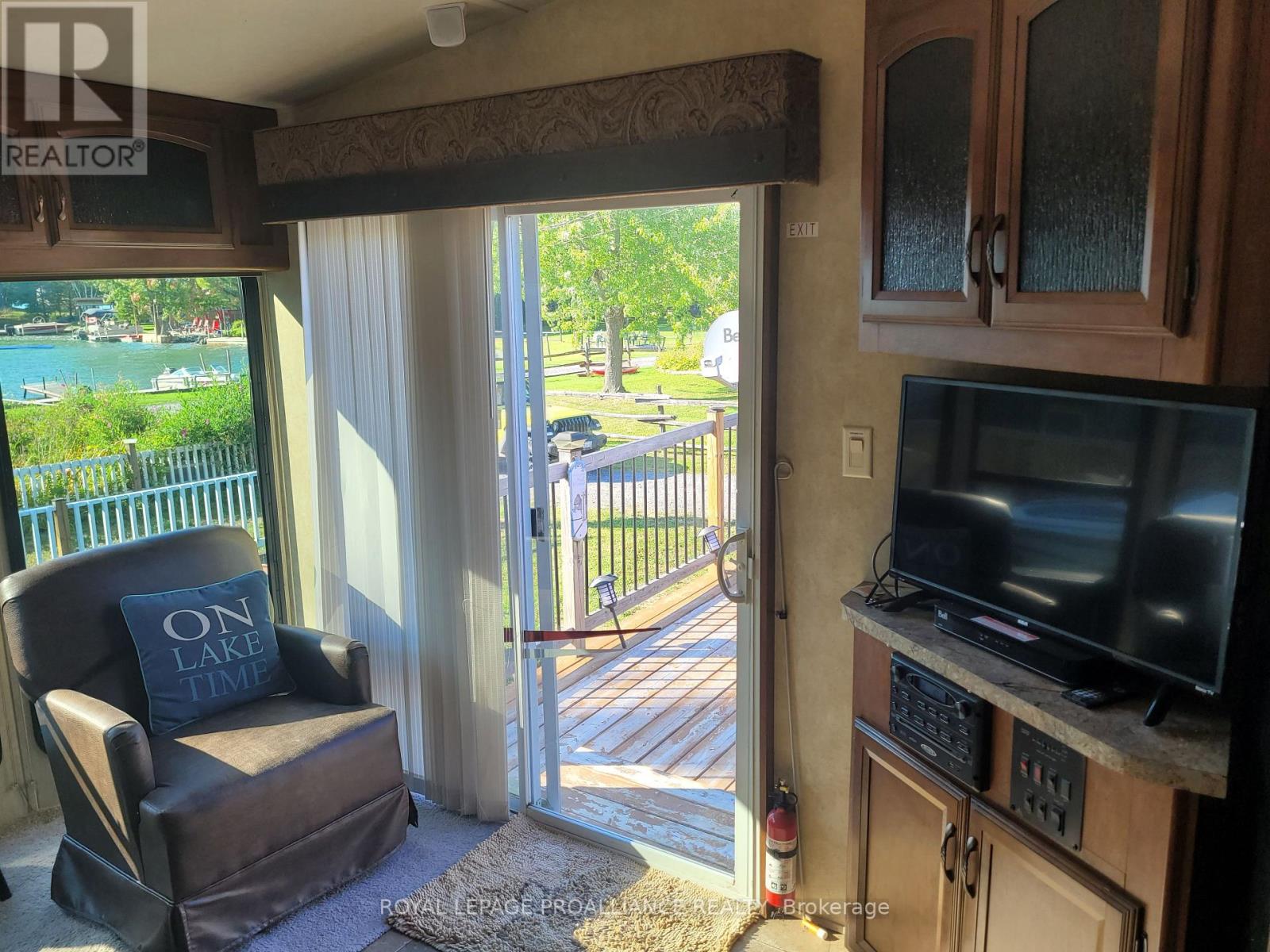 181B WHITE LAKE RD