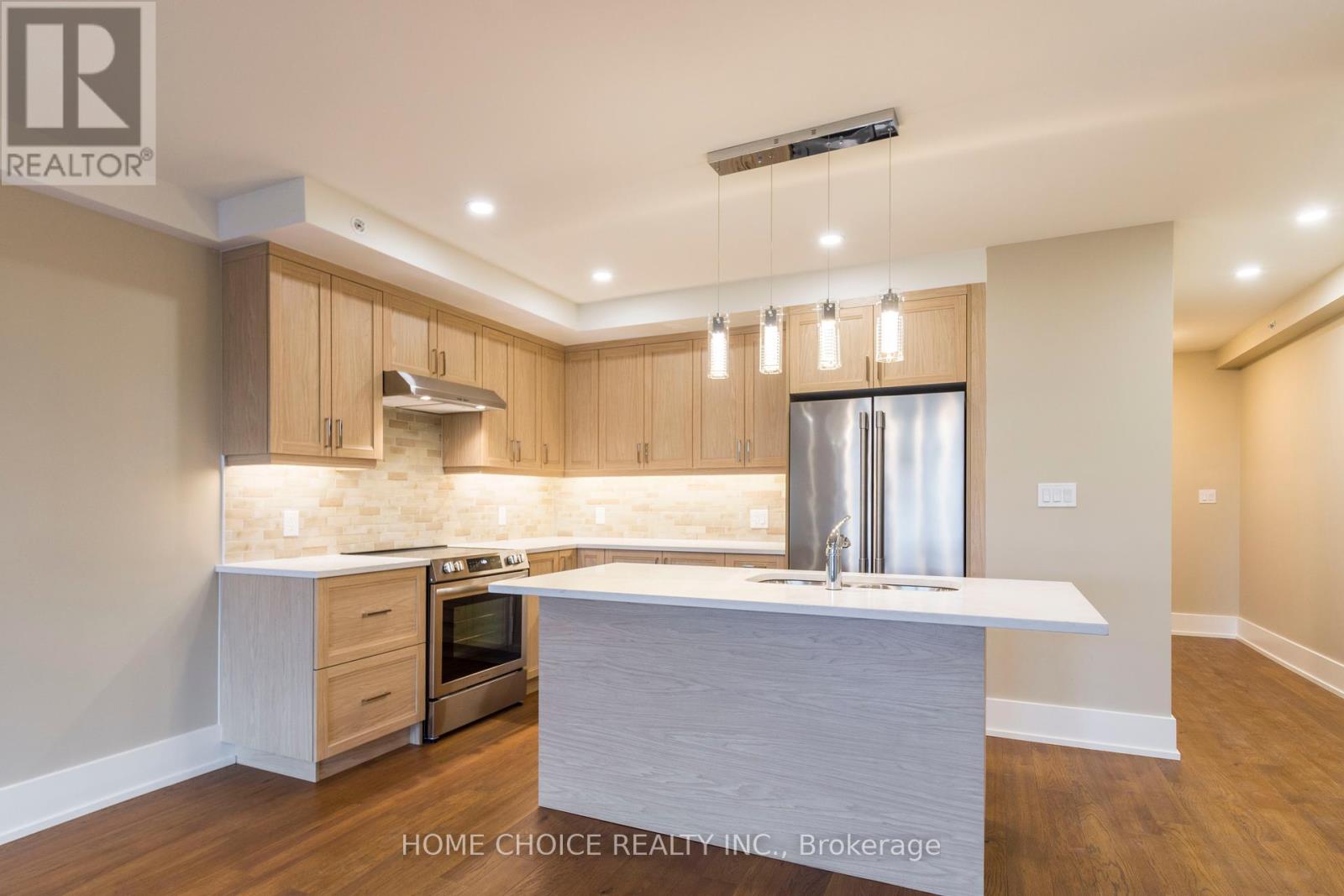 #506 -17 CLEAVE AVE, #506