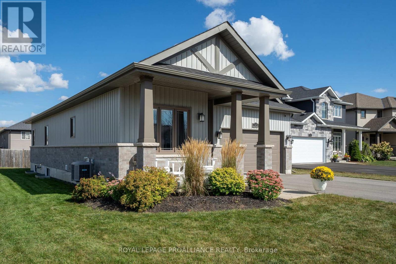 93 REDWOOD DR