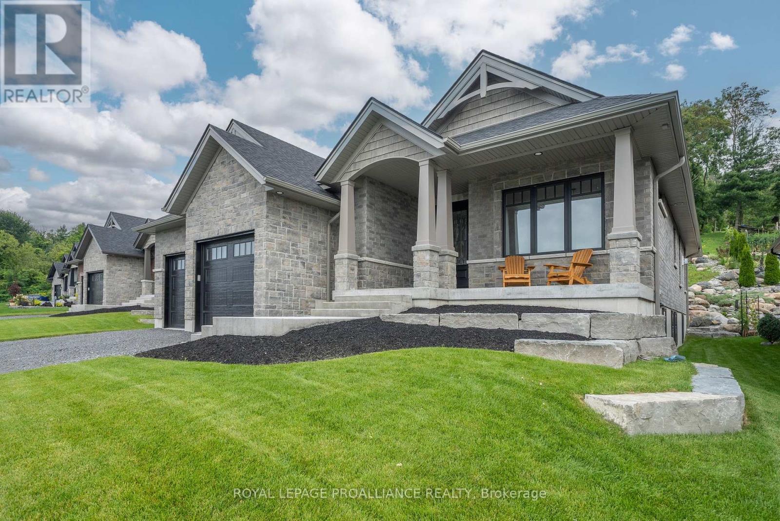 7 TACKABERRY DR