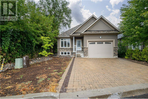 24 BRINTON DR, Peterborough