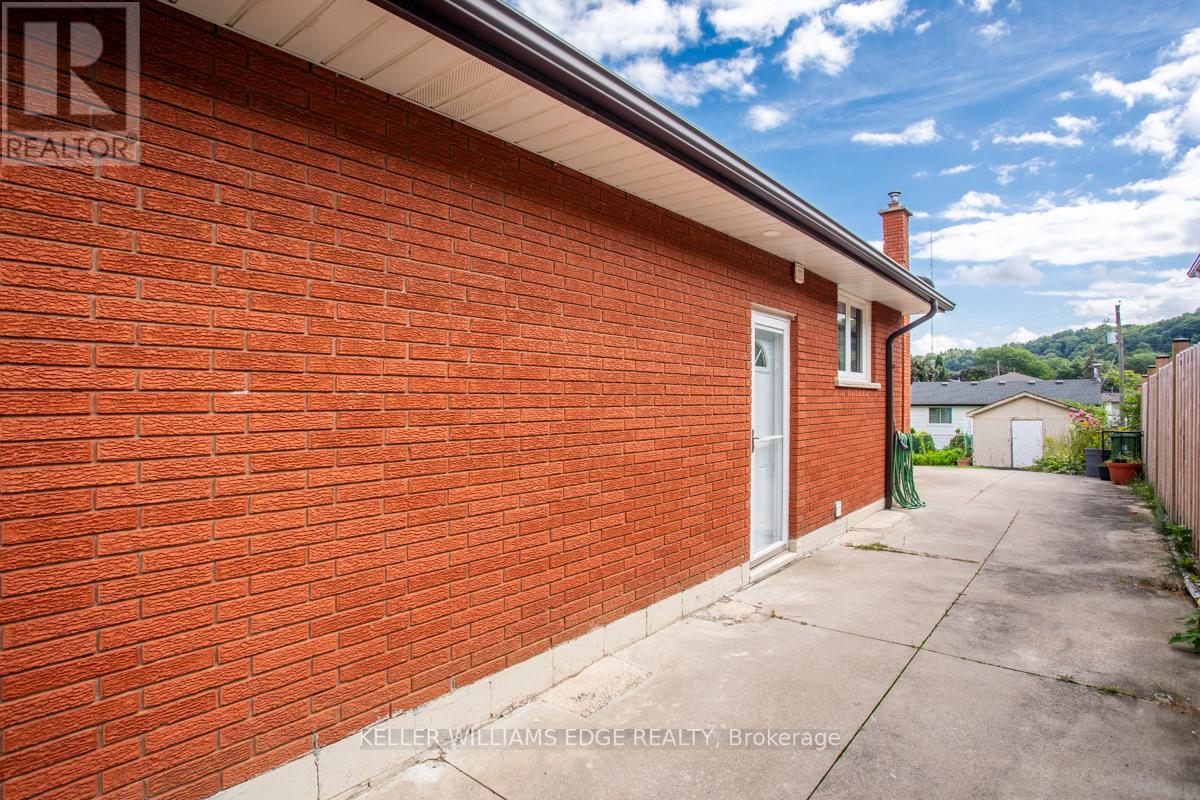 Listing X6815730 - Large Photo # 30