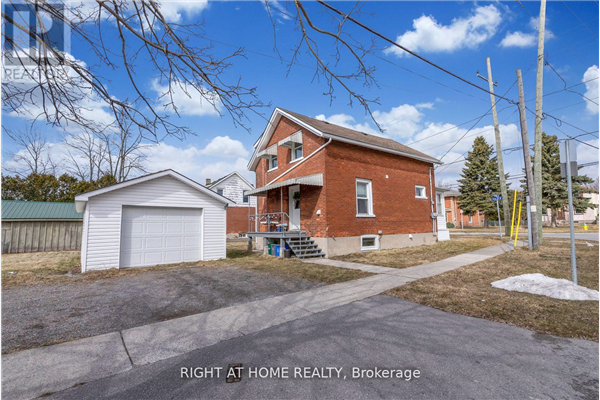 361 KING ST W, Cobourg
