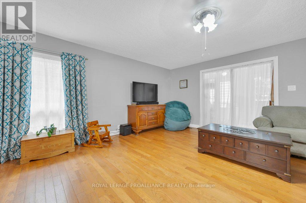 Listing X6816508 - Large Photo # 15