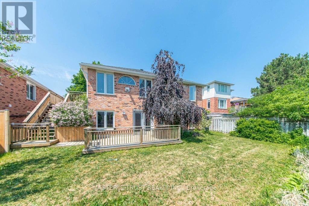 648 BEECHWOOD DR