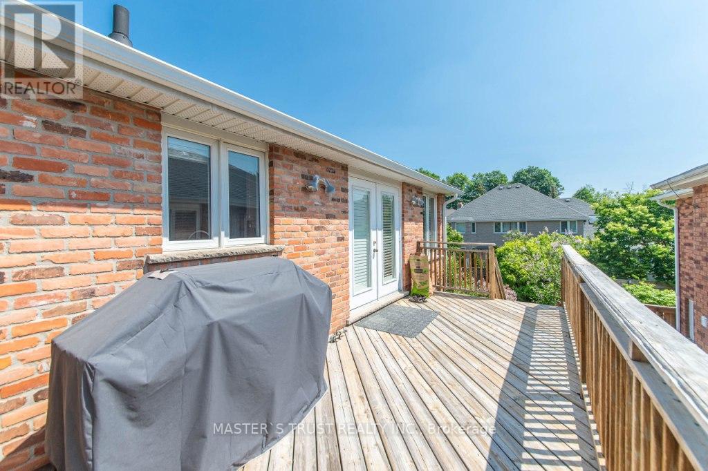 648 BEECHWOOD DR