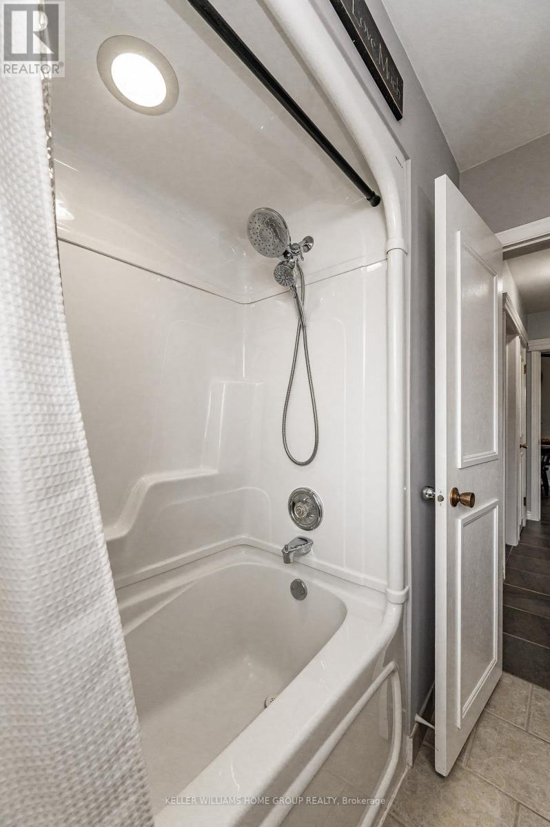 Listing X6818842 - Large Photo # 22