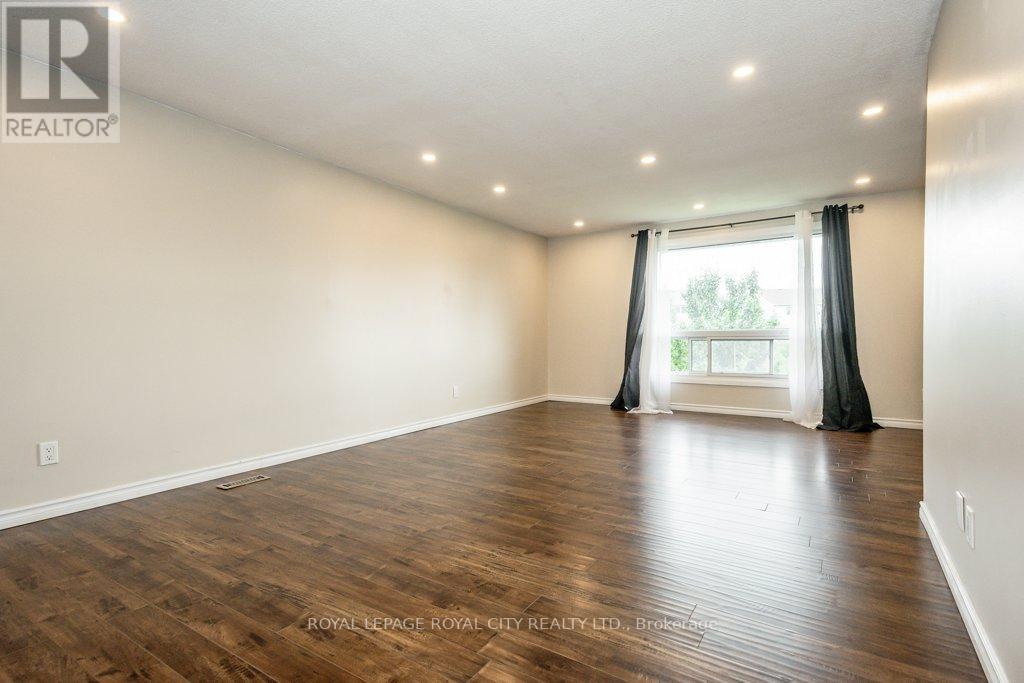 #11 -700 PAISLEY RD, #11