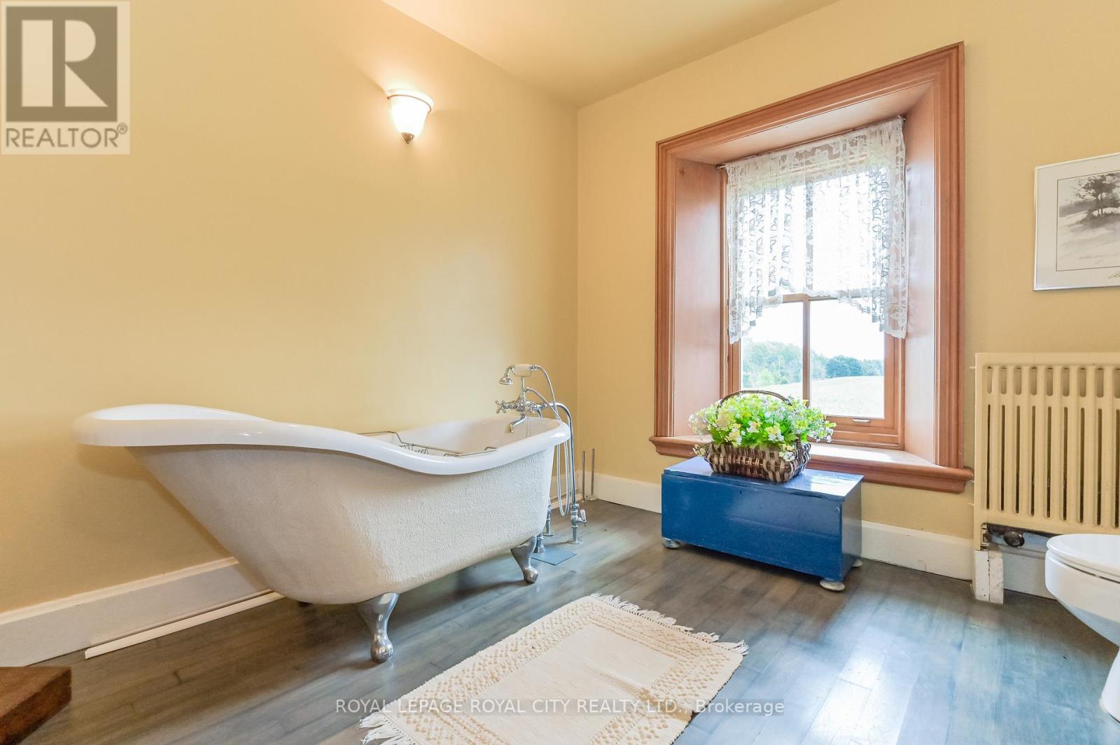 Listing X7000140 - Large Photo # 25