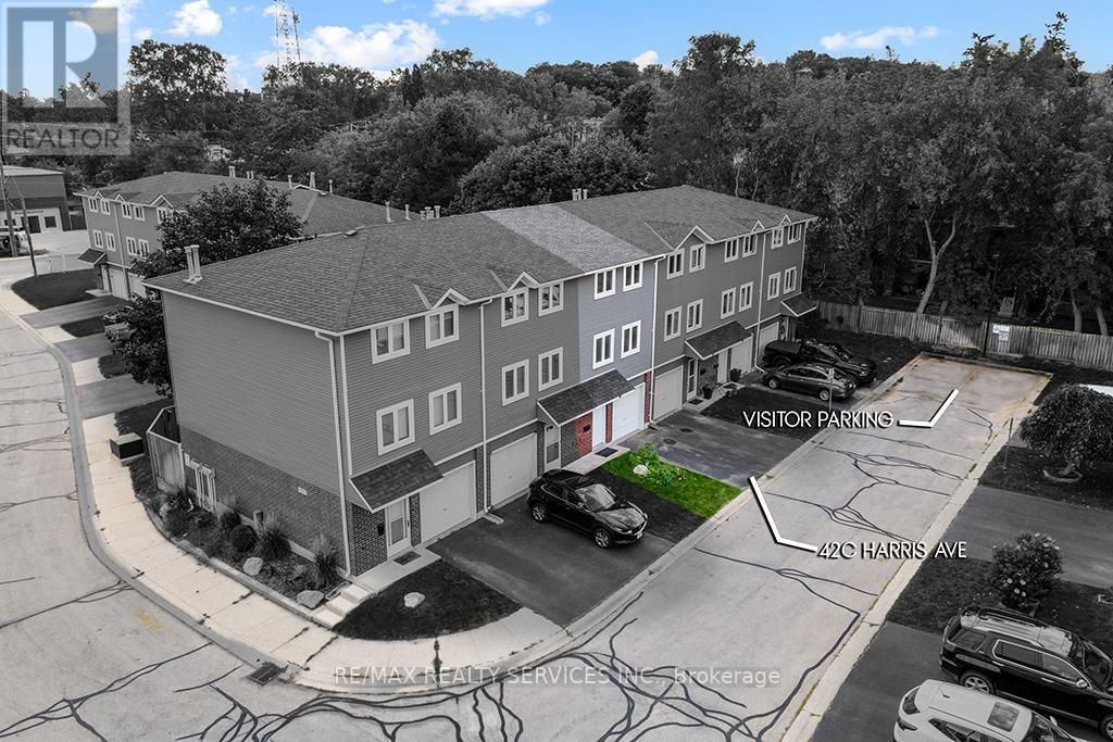 #C -42 HARRIS AVE, #C