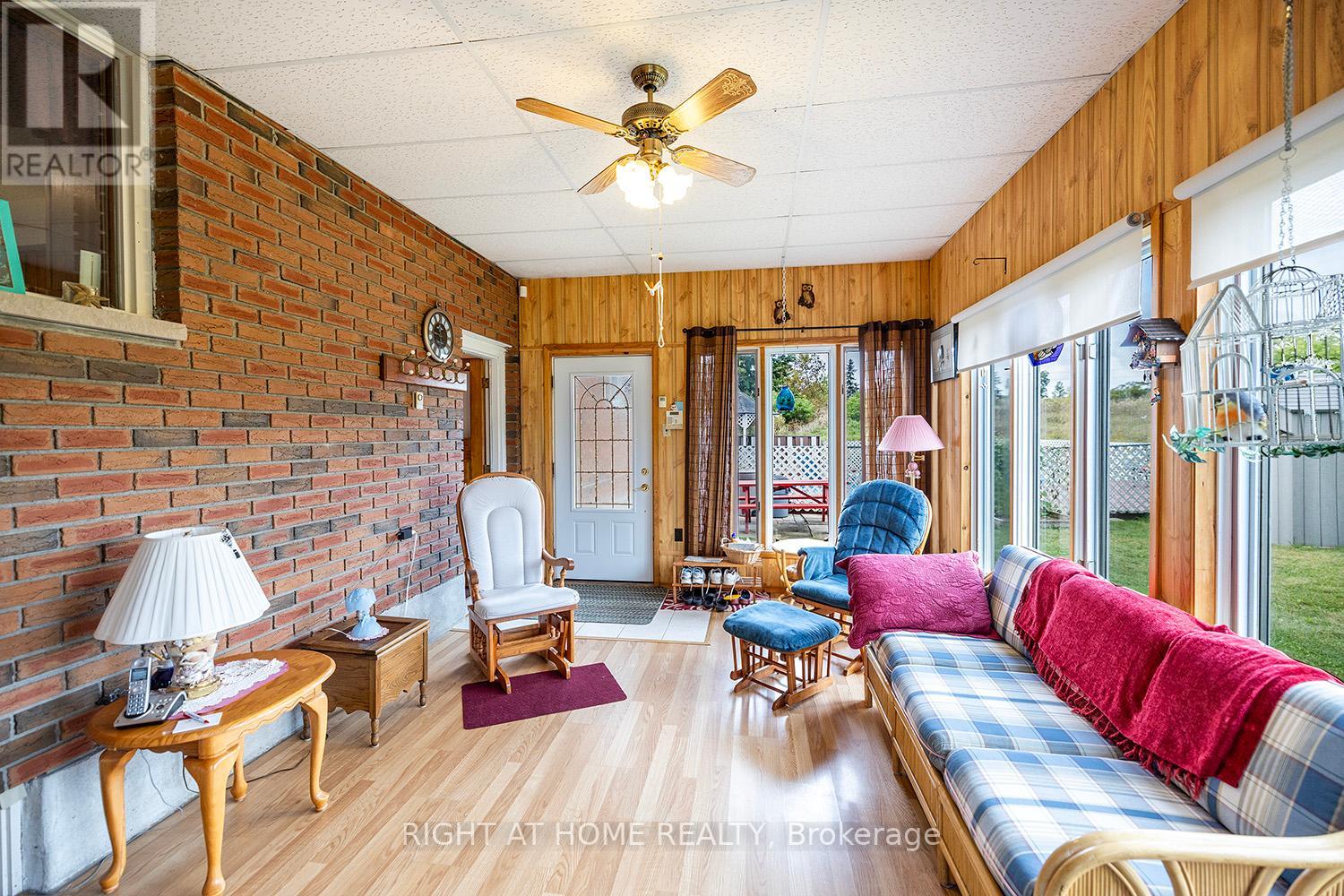 Listing X7002116 - Large Photo # 25