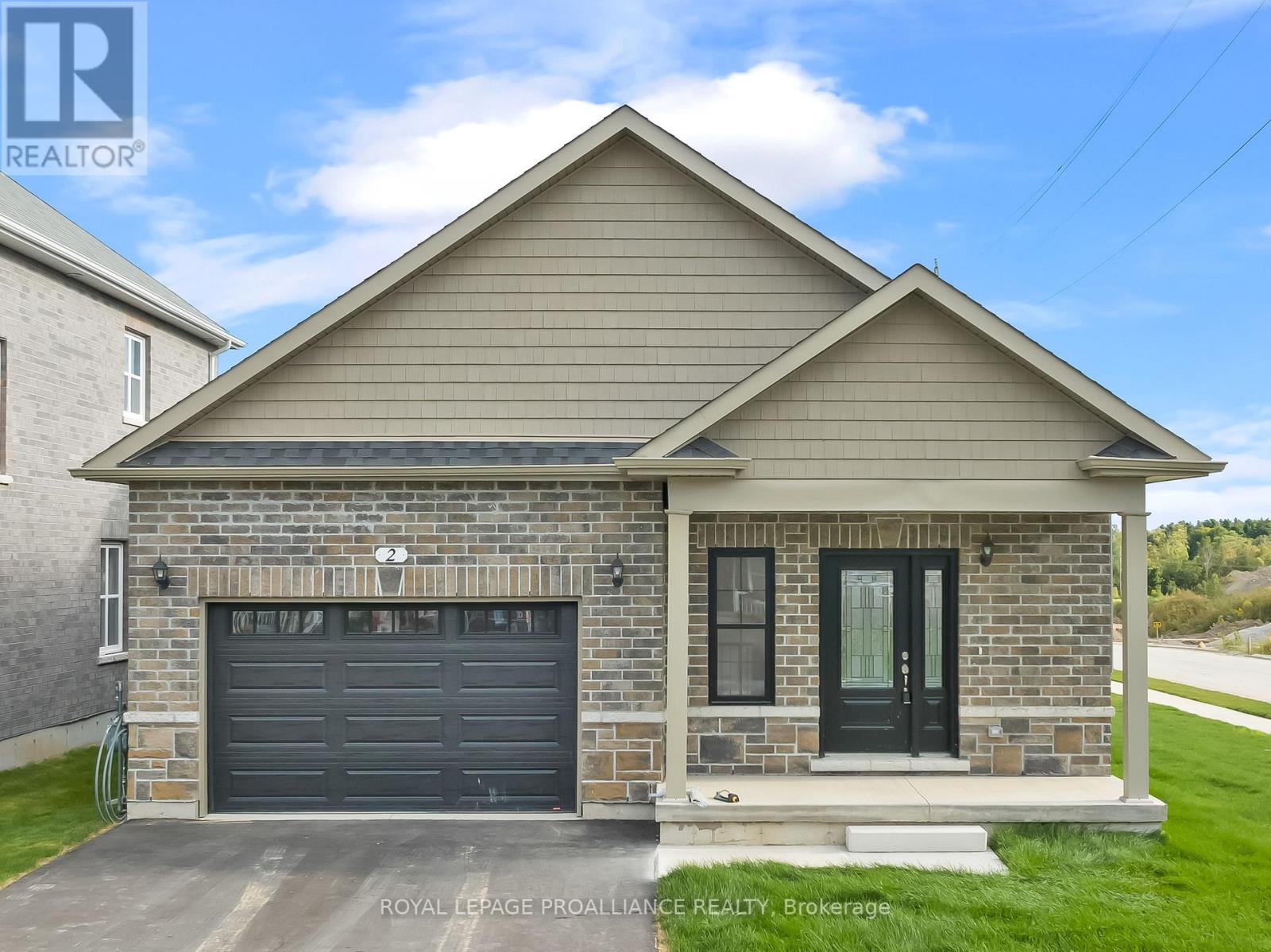 2 BRAEBURN ST