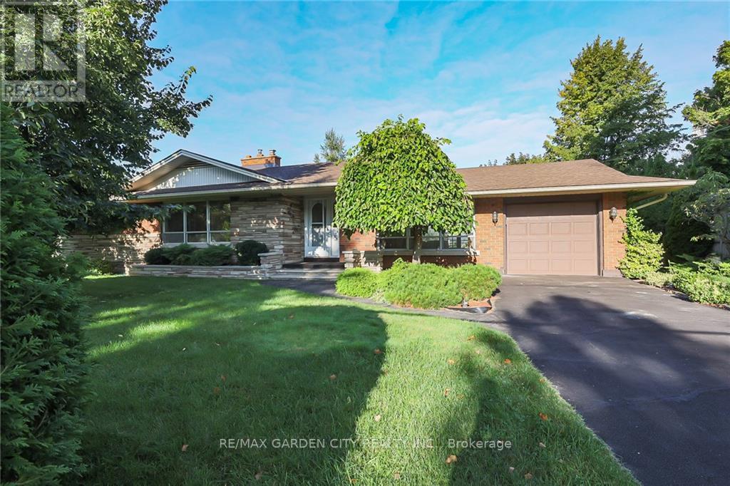 5 LYNNWOOD AVE