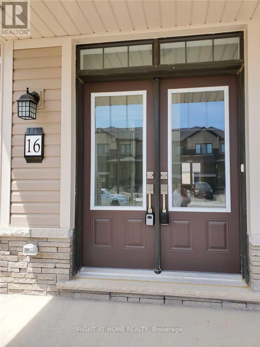 16 AMOS AVE