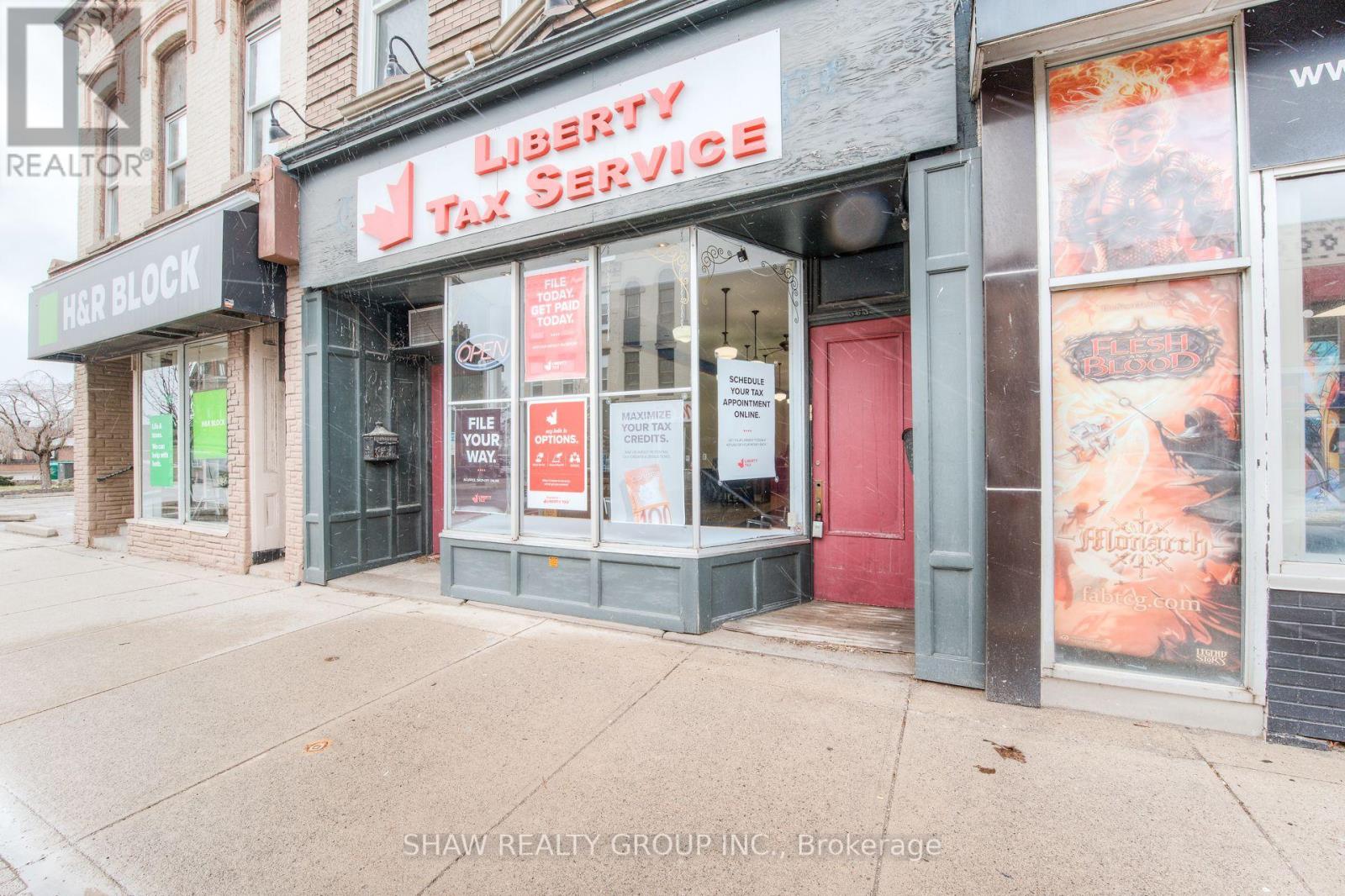 363 DUNDAS ST