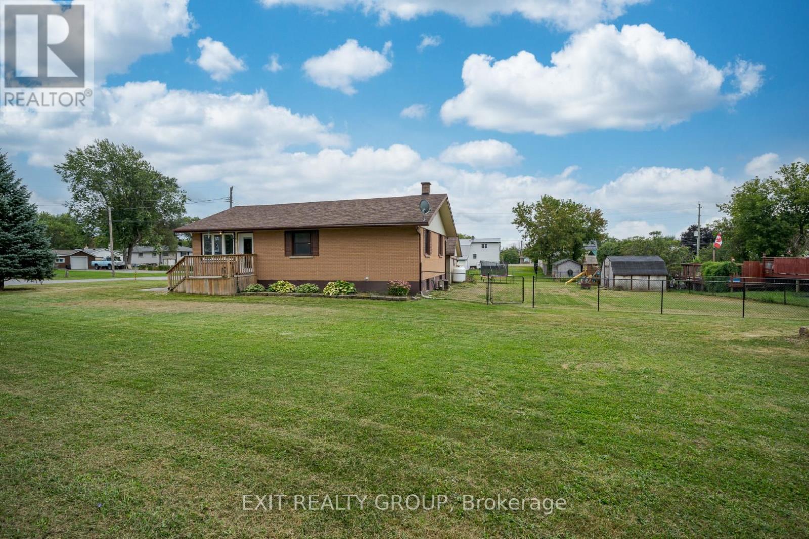 14 GRASS BLVD