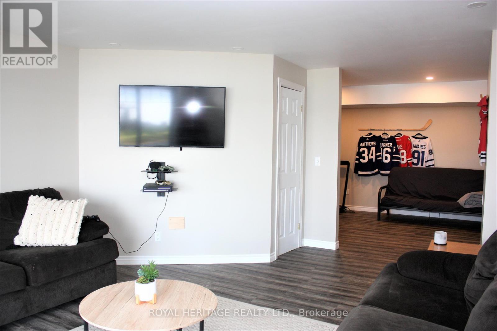 Listing X7004002 - Large Photo # 28