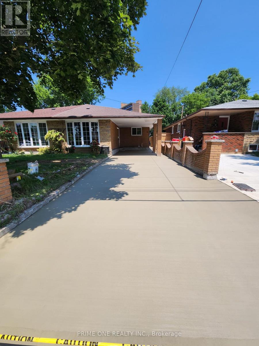70 GAINSBOROUGH RD