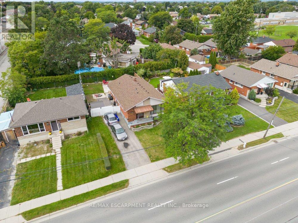 784 UPPER SHERMAN AVE