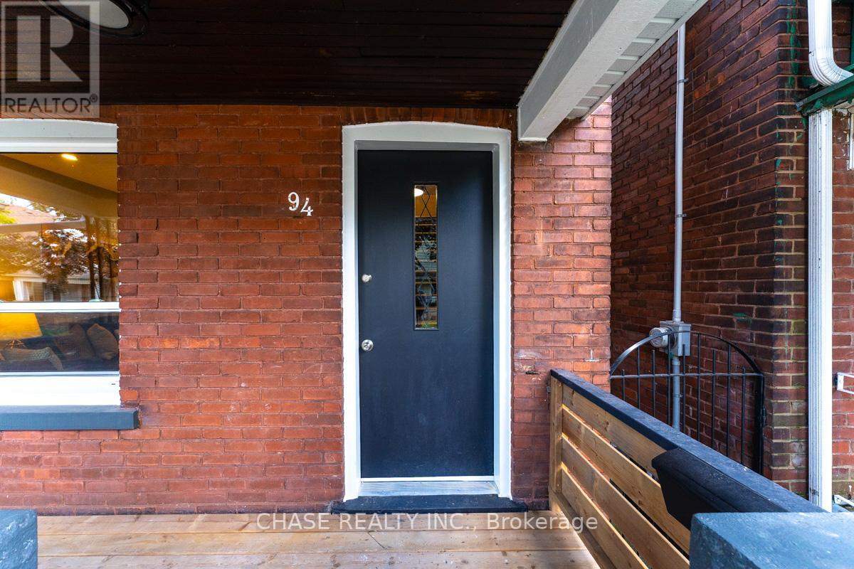 94 CASE ST