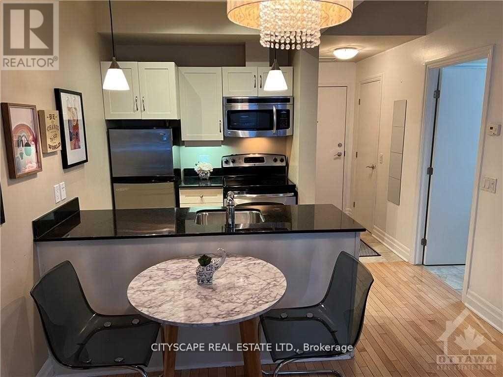 #313 -235 KENT ST, #313