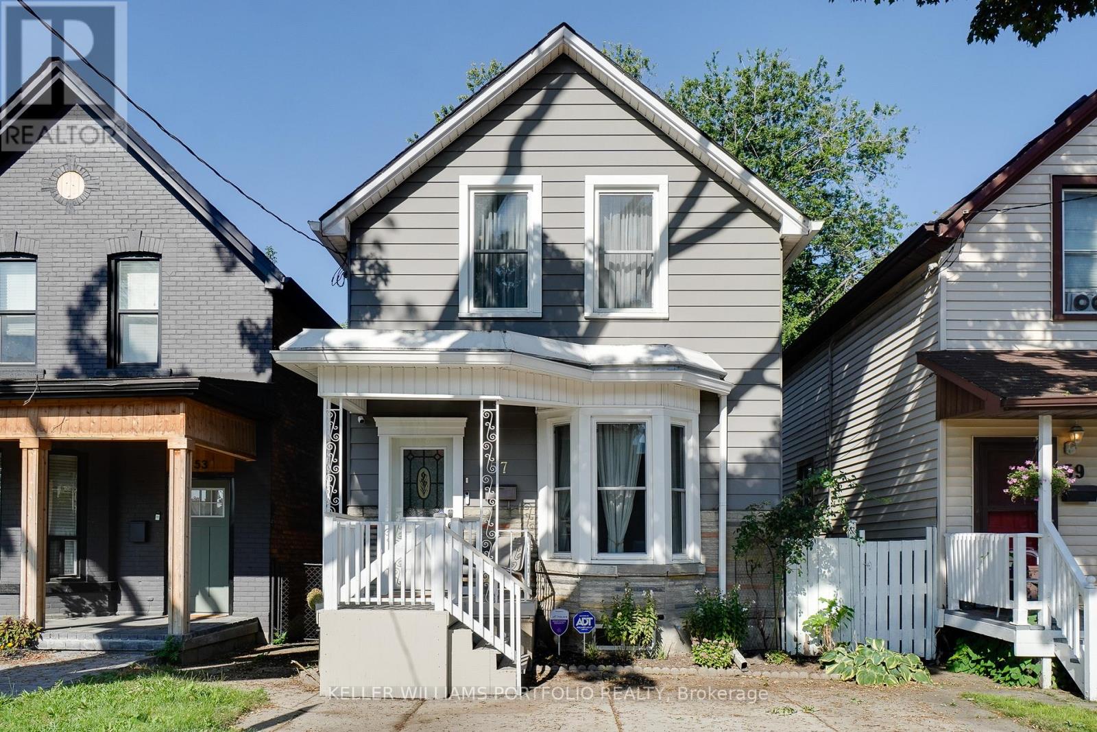 57 SMITH AVE