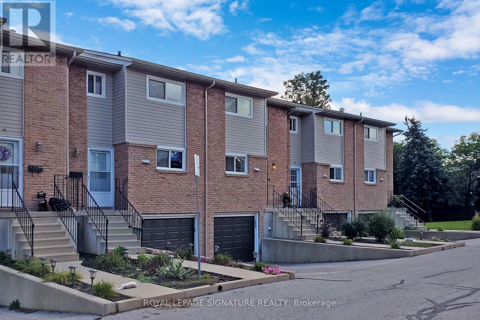 #14 -1355 UPPER GAGE AVE, #14